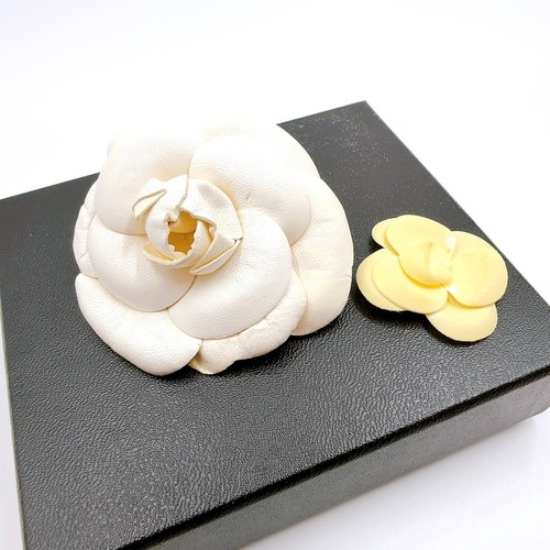 Chanel camellia brooch white - chanel,