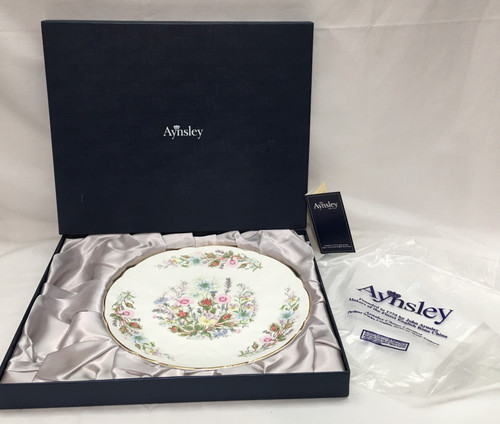 Aynsley wild tudor cake plate - wild,