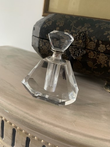 Art deco crystal - art, perfume