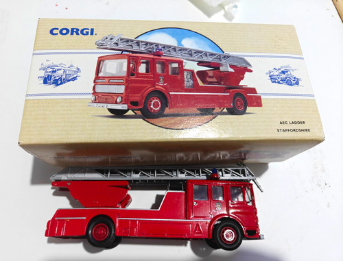 Corgi aec turntable ladder - aec,
