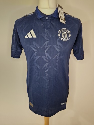 Bnwt kitroom player issue - bnwt,