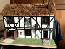doll house, unique thatched