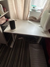 Large ergonomic Office table