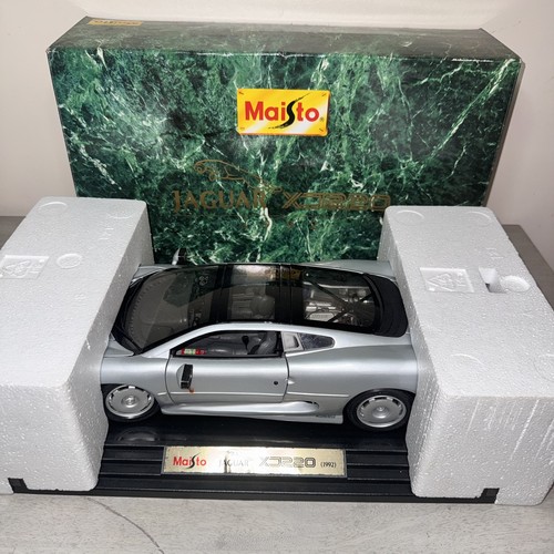 Maisto jaguar xj220 silver - maisto,