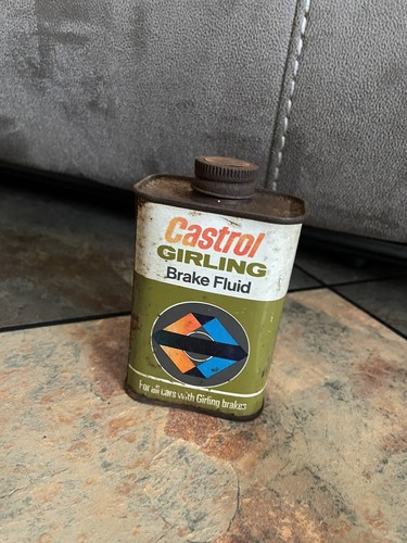 Old castrol oil can - oil,