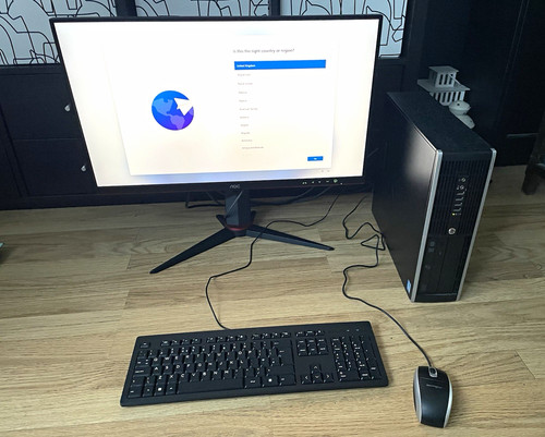 Compaq desktop bundle - hp,