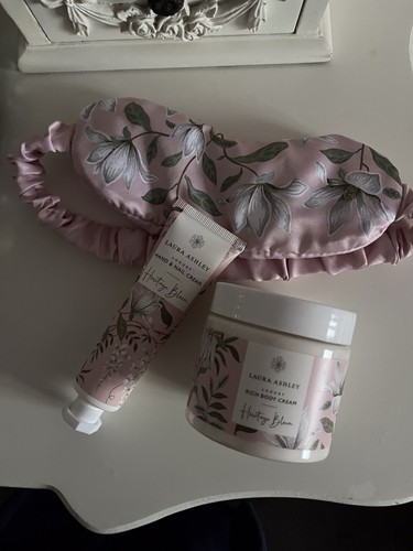 Laura ashley heritage - laura,