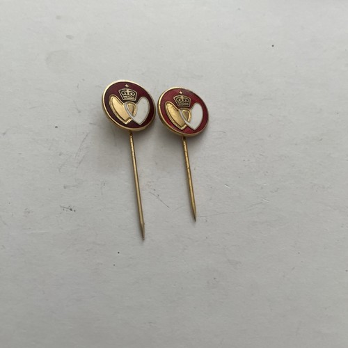 Vintage gold tone - tks, /