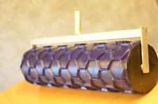 Hexagon anti-slip cattle safety roller 