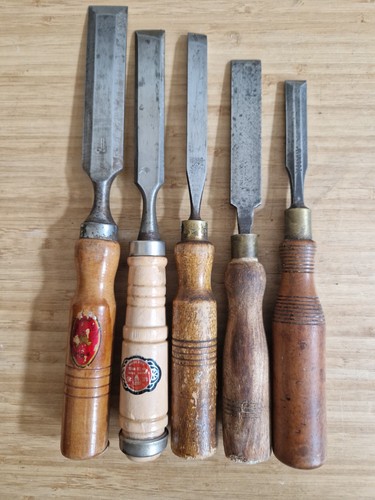Vintage wood chisels - x,