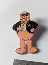 Mr Blobby Vintage Plastic Pin Badge Tuxedo