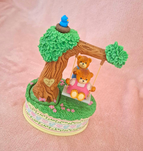 Enesco lucy me musical - me,