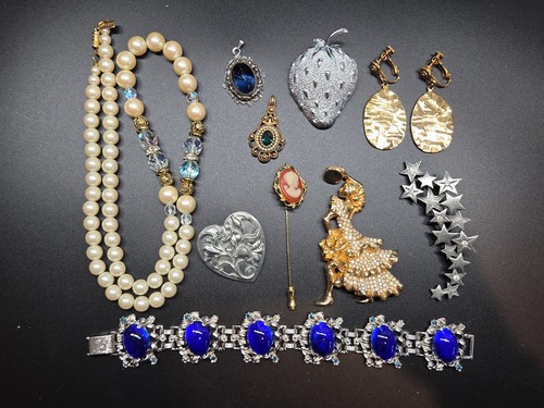 Vintage costume jewelry lot - vintage, 10