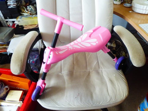 Pink scuttlebug trike - pink,