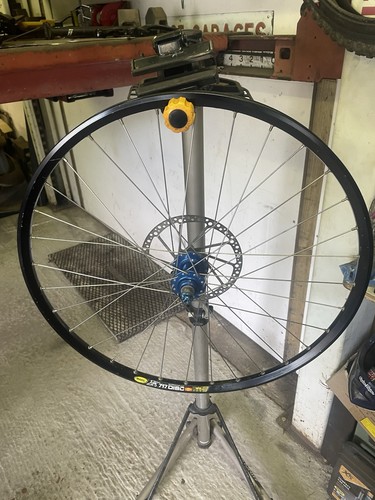 Retro front wheel blue - wheel,