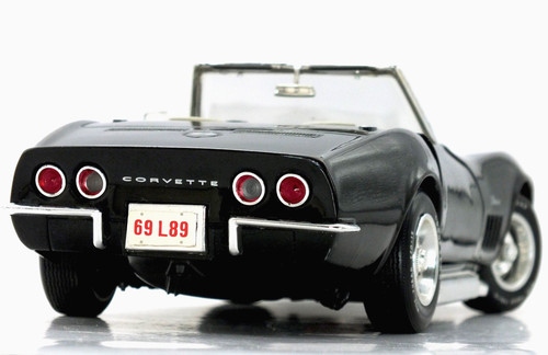 Revell 1969 chevrolet - 1:18, "1969