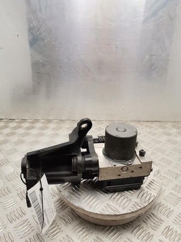 Mercedes benz class - abs, pump