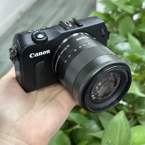 Canon eos mirrorless digital - m,