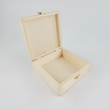  WOODEN BOX 16X16X6 cm FOR