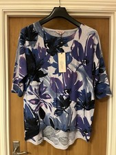 Phase Eight Floral Top Medium