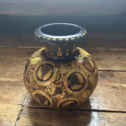 Vintage black lacquer gold - black,