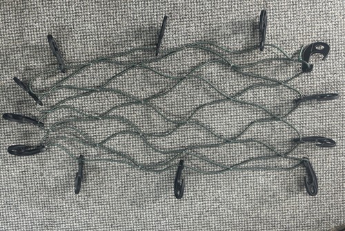 Elastic cargo net - cargo, with