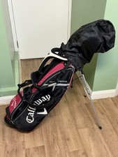*LADIES SET OF GOLF CLUBS -