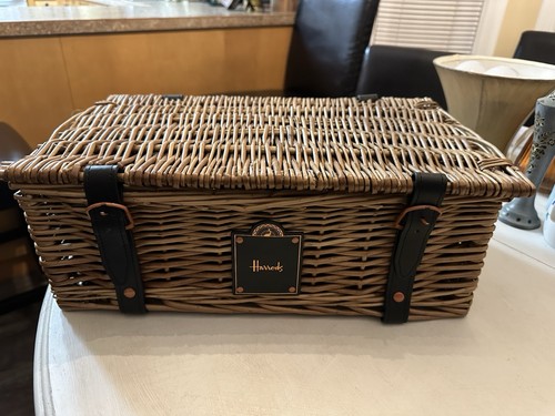 Harrod wicker basket - basket, with