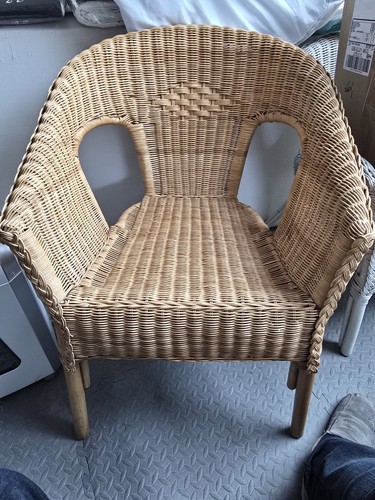 Wicker chair 2 foot - chair, ..