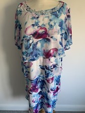 NIGHTINGALES Size 22 Beautiful