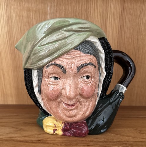 Royal doulton large character - royal,