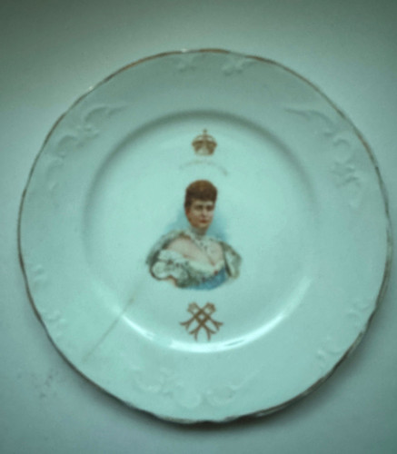 Antique queen alexandra - antique,
