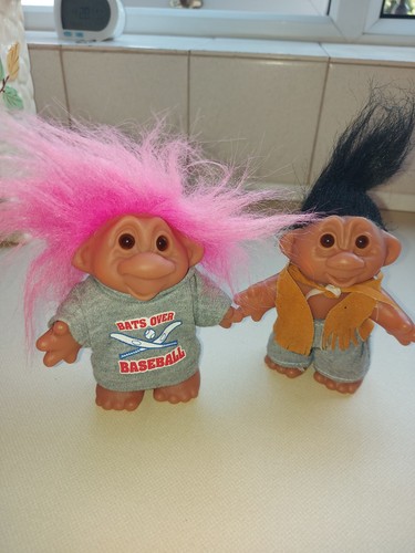 Dam troll doll - x,