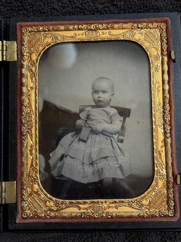 Daguerreotype ambrotype baby - daguerreotype?, ambrotype?