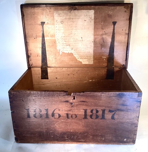 Antique georgian pine trunk - antique,