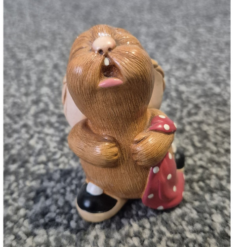 Pendelfin rabbit figurine - rabbit,