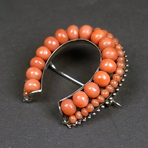 Antique coral brooch - coral, in