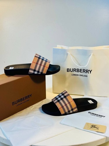 Burberry men check slider - burberry,
