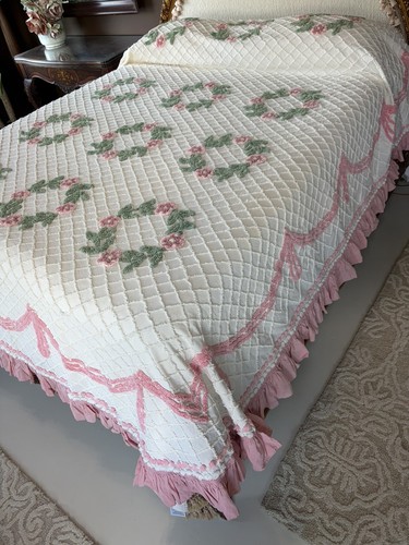 Old chenille vintage bedspread - old,