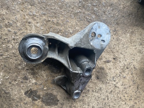 Audi rs4 engine mount - audi,