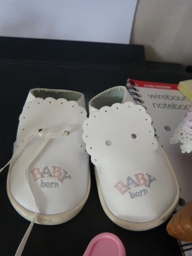 Baby born white - born, picot
