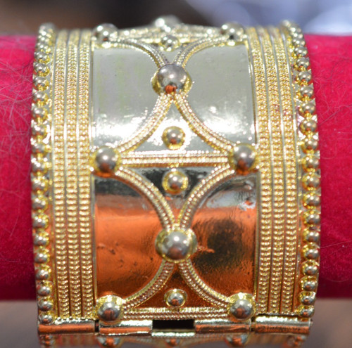 Large goldtone ornate hinged - goldtone,