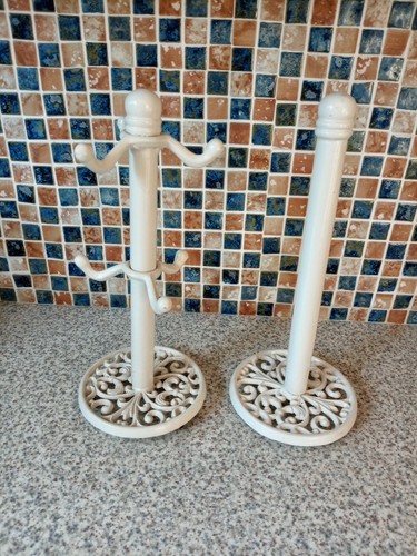 Vintage cast iron mug tree - cast,