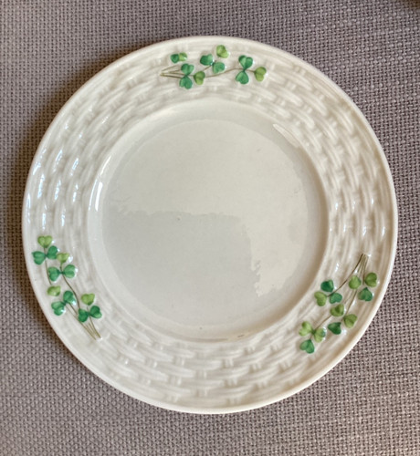 Vintage belleek bread - 6.5", &
