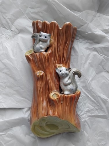 Hornsea pottery squirrels - hornsea,