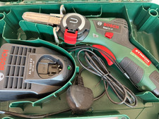 Bosch easycut 12 12v mini chainsaw inc battery, charger & kitbox