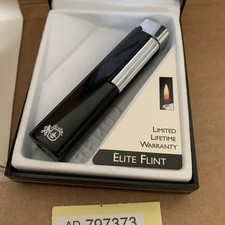 Working Boxed Vintage COLIBRI Flint Lighter Soft Flame Black/chrome Lot 204