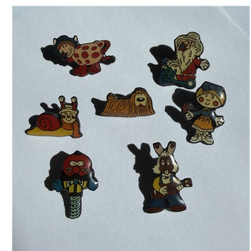 Magic roundabout pin badge - pin,