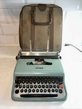 Vintage Olivetti Lettera 22 Manual Typewriter  Case Untested Spares