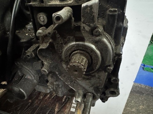 Kawasaki gpz 400 gear box - r,